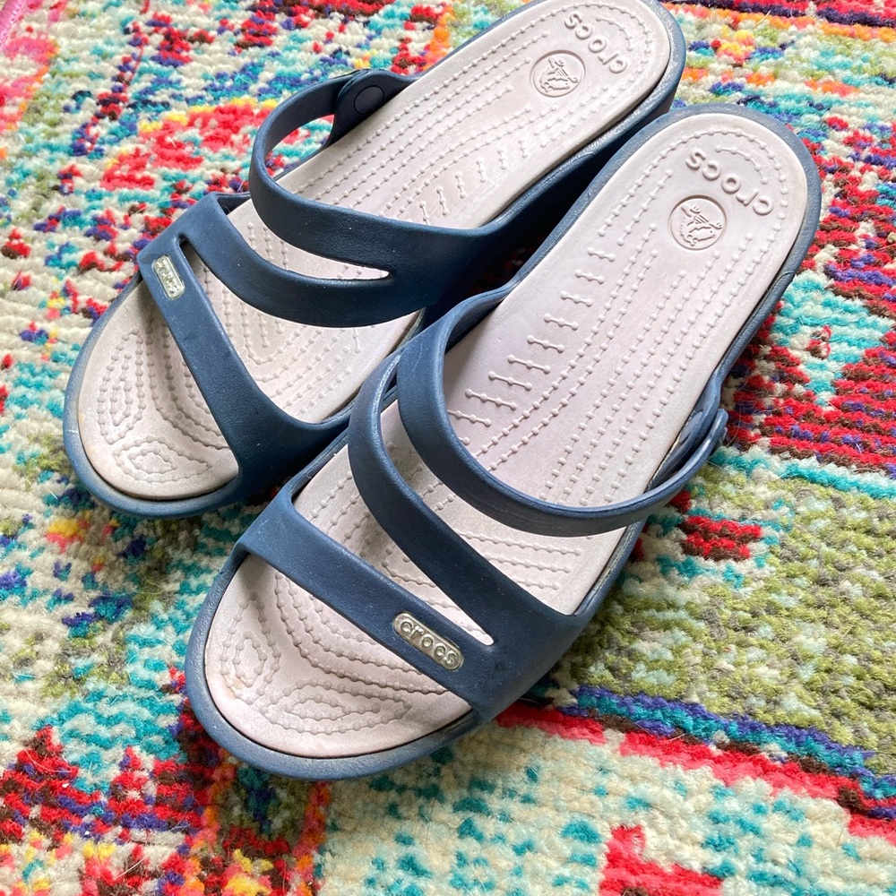 Crocs sandals slip on 7 navy blue